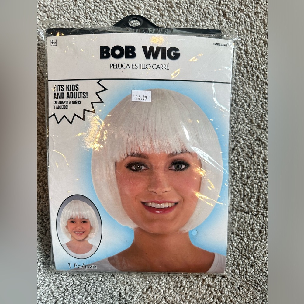 Spirit Halloween White Bob wig